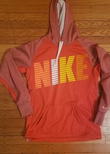 Nike therma-fit sweatshirt hoodie size  XS